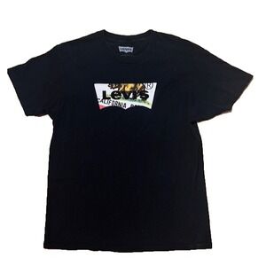 Levi's T Shirt Size Large California‎ Theme Black